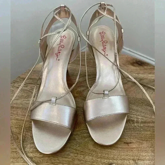 Lilly Pulitzer Metallic Gold Wedge Size 8.5 M Leather Open Toe - Picture 2 of 9